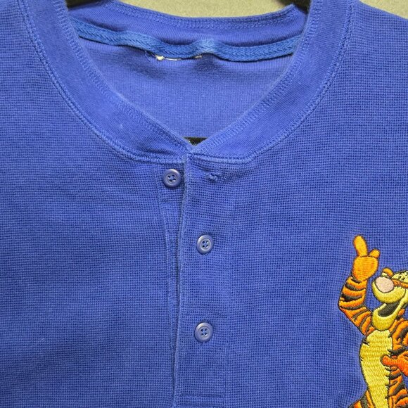 Vintage Disney Store Tigger Embroidered Blue Henley Shirt M - Picture 4 of 11